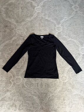 Aritzia Contour Long Sleeve Black V-Neck Women's Top, size XL